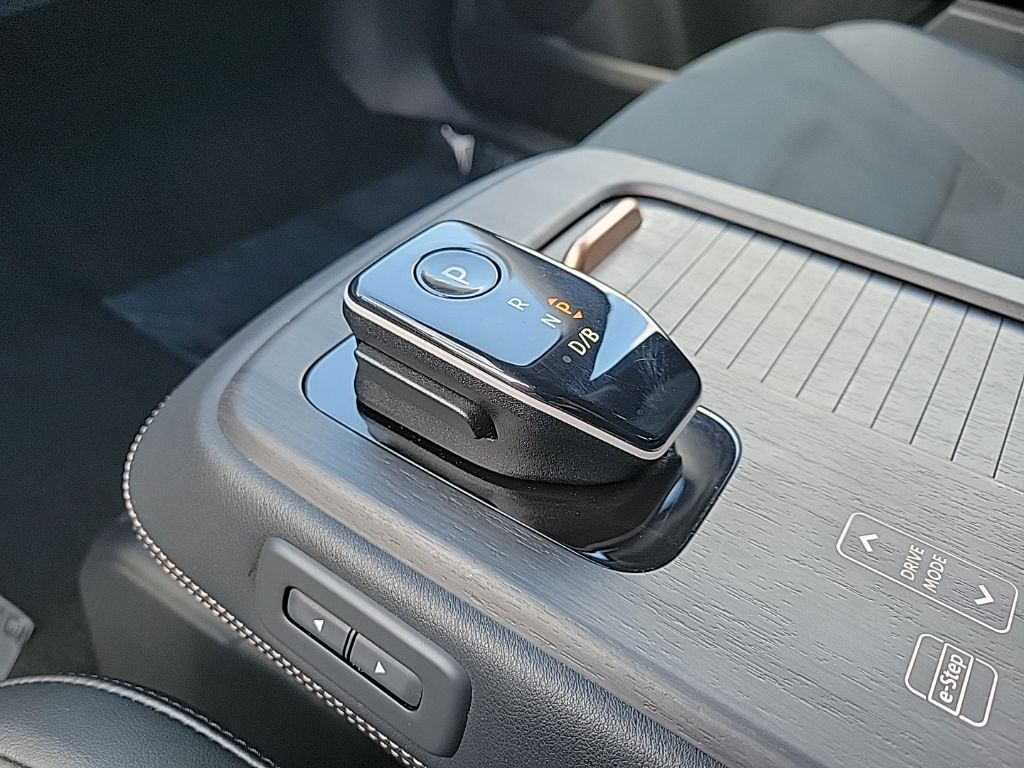 Thumbnail: 2023 Nissan Ariya - 29