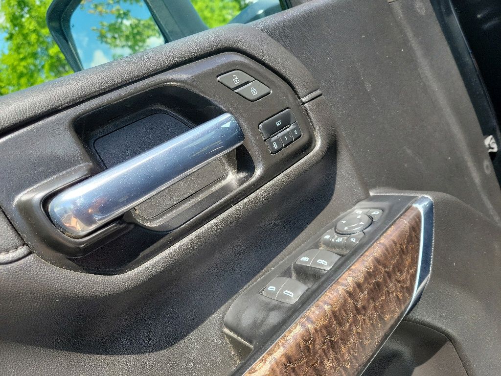 Thumbnail: 2022 GMC Sierra 3500 - 28