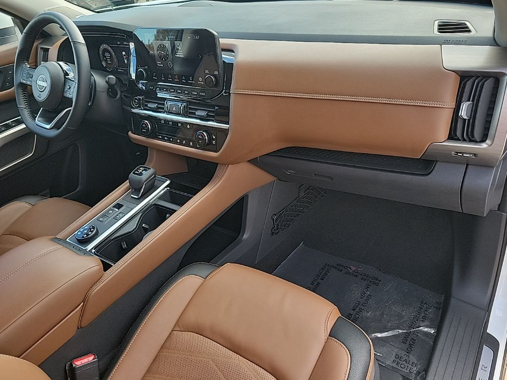 Thumbnail: 2023 Nissan Pathfinder - 13