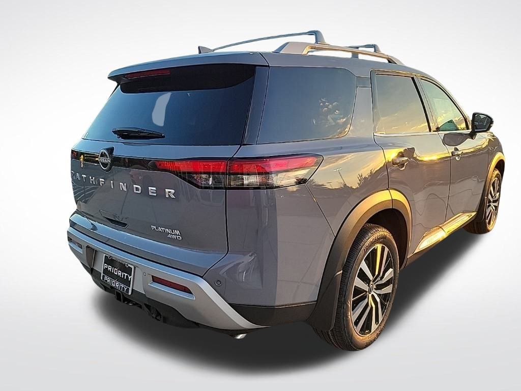 Thumbnail: 2025 Nissan Pathfinder - 5