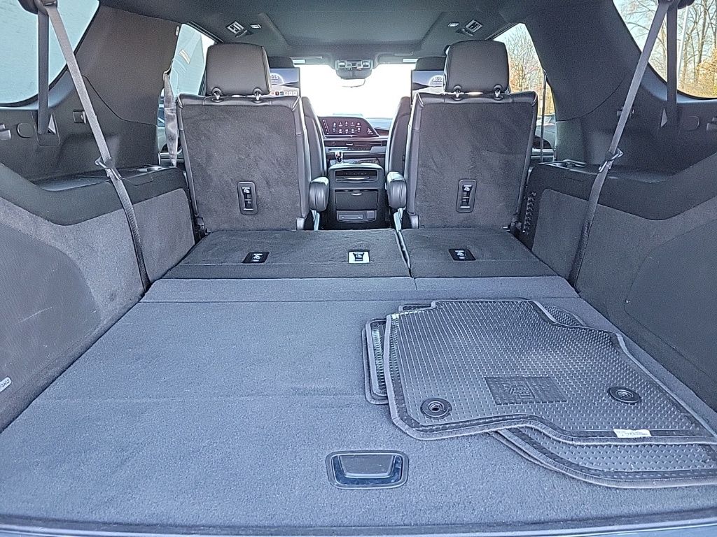 Thumbnail: 2023 Cadillac Escalade - 27