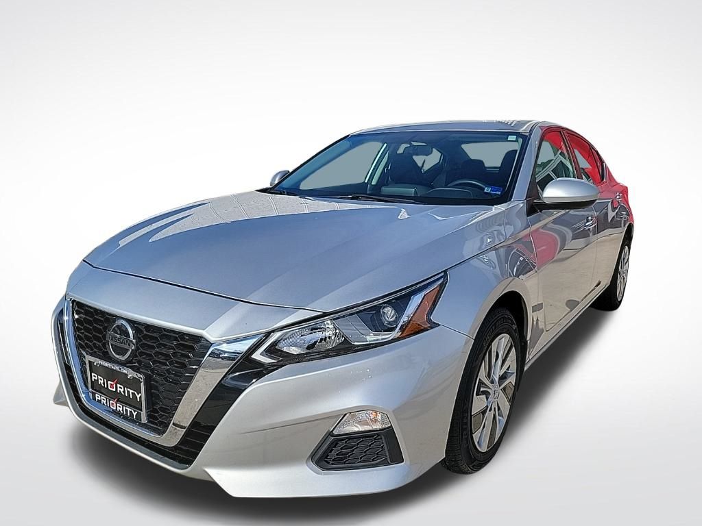 Thumbnail: 2020 Nissan Altima - 1