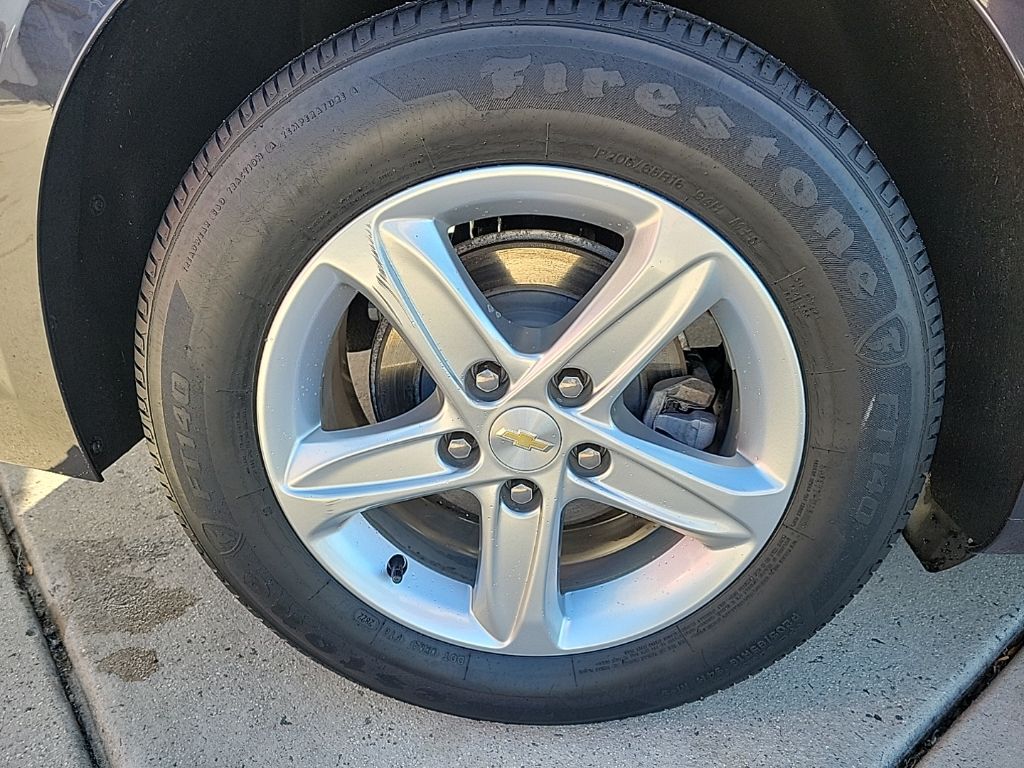 Thumbnail: 2022 Chevrolet Malibu - 10