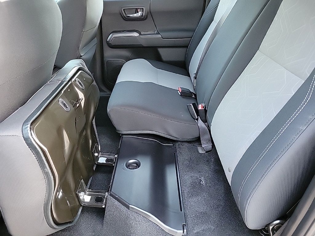 Thumbnail: 2021 Toyota Tacoma - 16