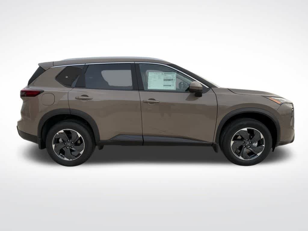 2025 Nissan Rogue SV 5