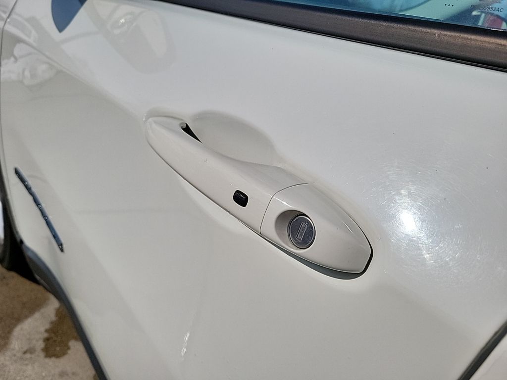 Thumbnail: 2018 Jeep Compass - 11