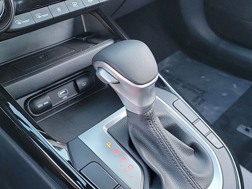 Thumbnail: 2023 Kia Forte - 26