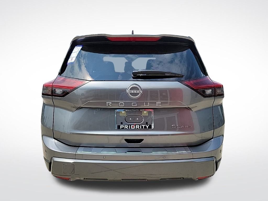 Thumbnail: 2025 Nissan Rogue - 4