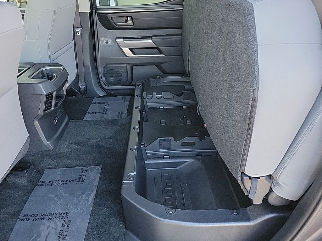 Thumbnail: 2024 Toyota Tundra - 19