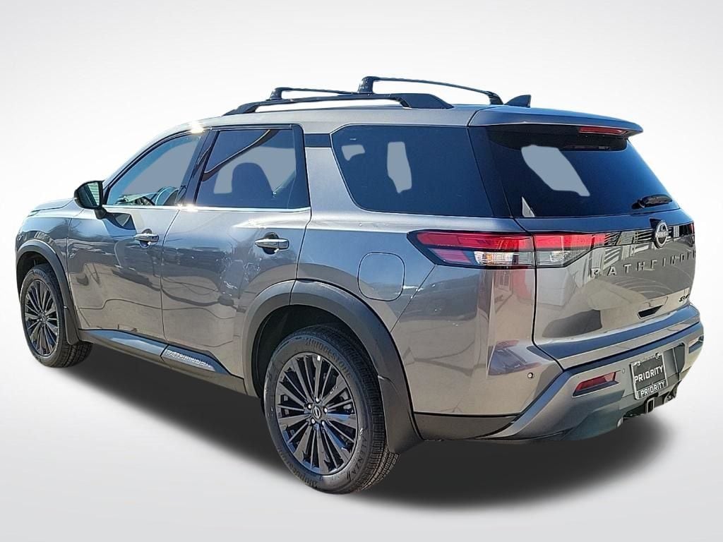 Thumbnail: 2026 Nissan Pathfinder - 3