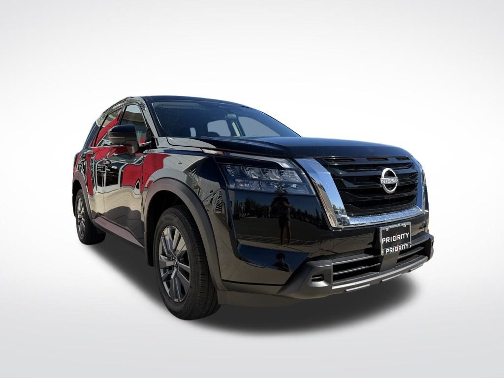 Thumbnail: 2024 Nissan Pathfinder - 7
