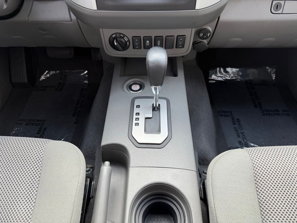 2020 Nissan Frontier SV 18