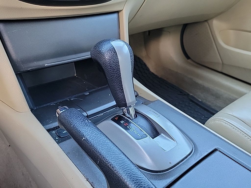 Thumbnail: 2012 Honda Accord - 20