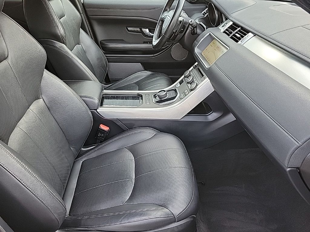 Thumbnail: 2017 Land Rover Range Rover Evoque - 15