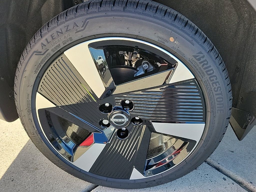 Thumbnail: 2026 Nissan Kicks - 9