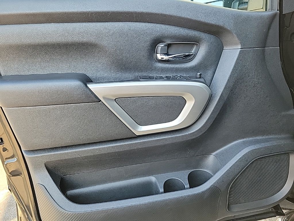 Thumbnail: 2021 Nissan Titan - 28