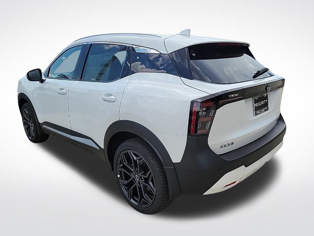 Thumbnail: 2025 Nissan Kicks - 3