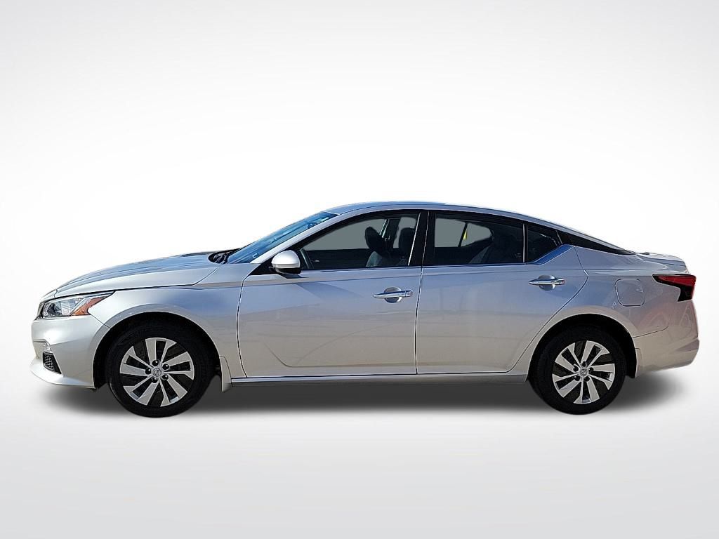 Thumbnail: 2020 Nissan Altima - 2