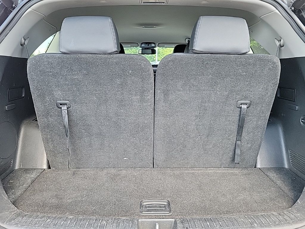 Thumbnail: 2019 Kia Sorento - 16