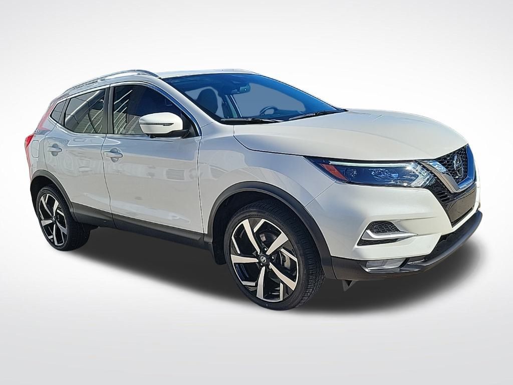 Thumbnail: 2022 Nissan Rogue Sport - 7