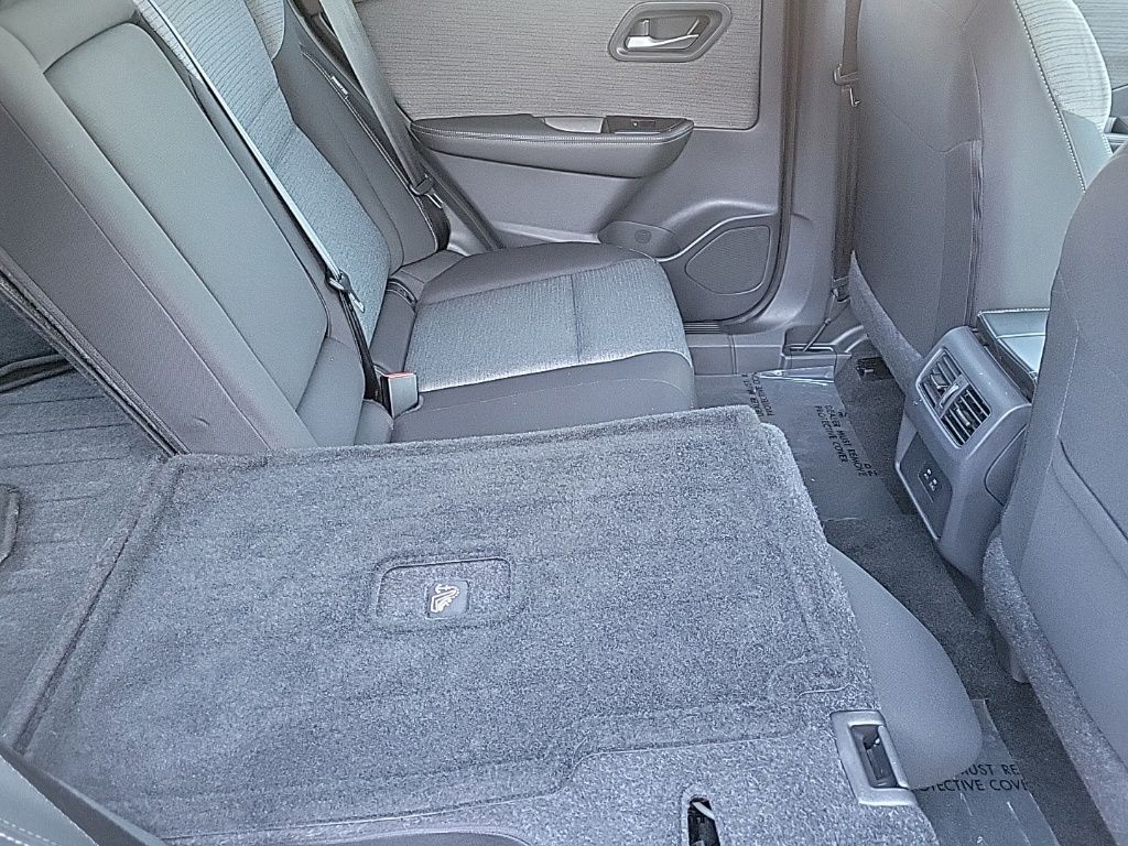 Thumbnail: 2023 Nissan Rogue - 15