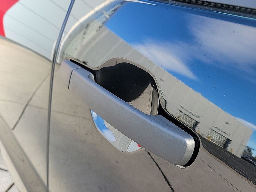 Thumbnail: 2026 Nissan Frontier - 10