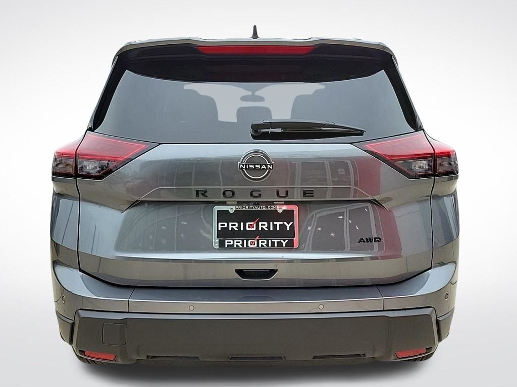 Thumbnail: 2026 Nissan Rogue - 4