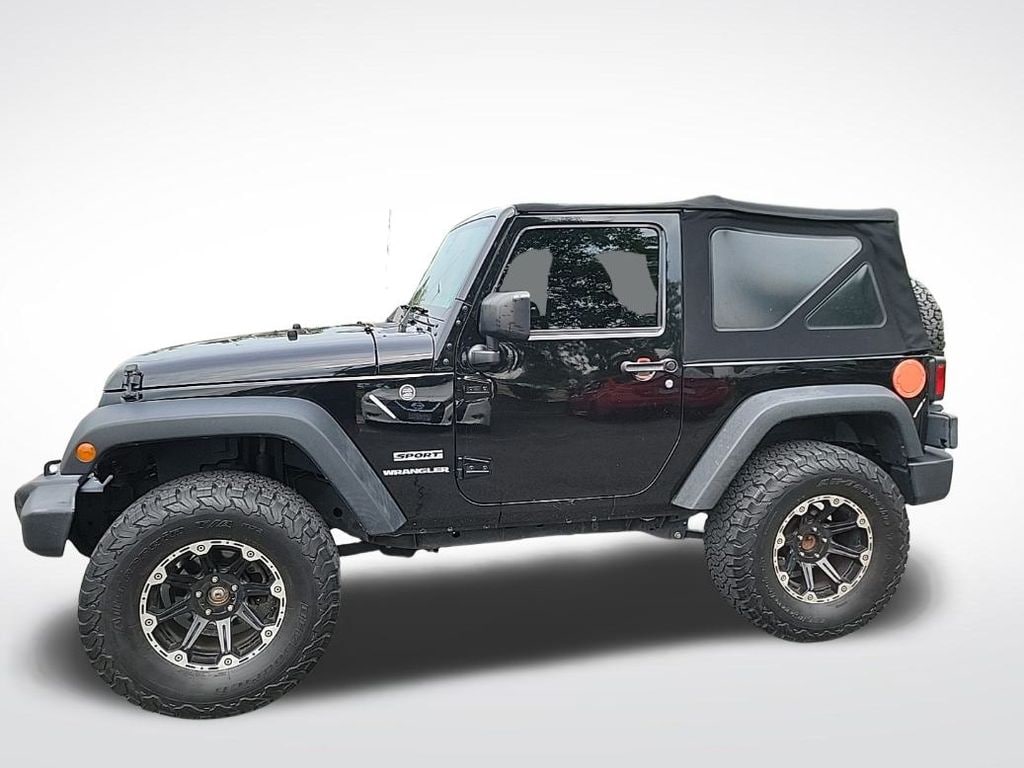 Thumbnail: 2017 Jeep Wrangler - 2