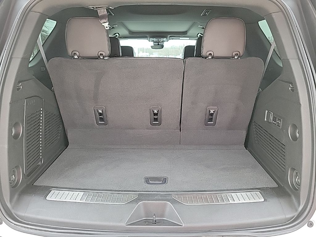 Thumbnail: 2023 Chevrolet Tahoe - 25