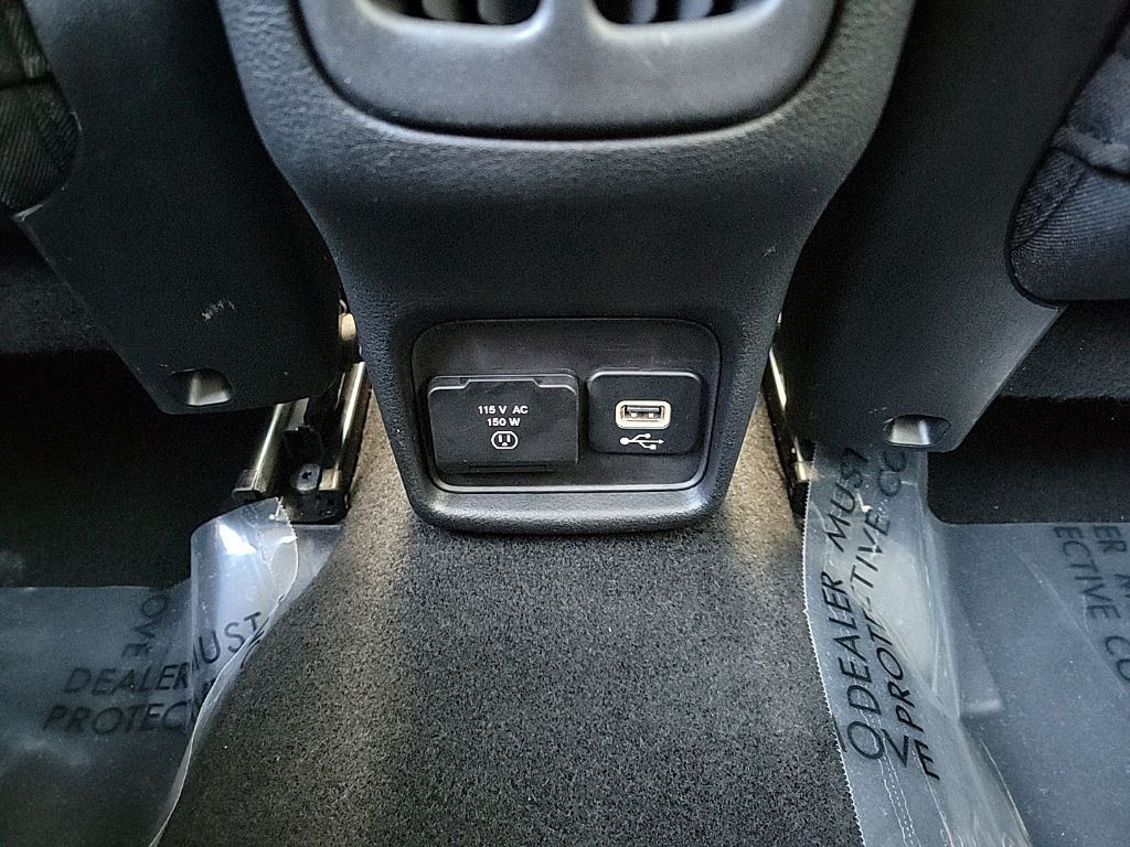 Thumbnail: 2018 Jeep Compass - 21