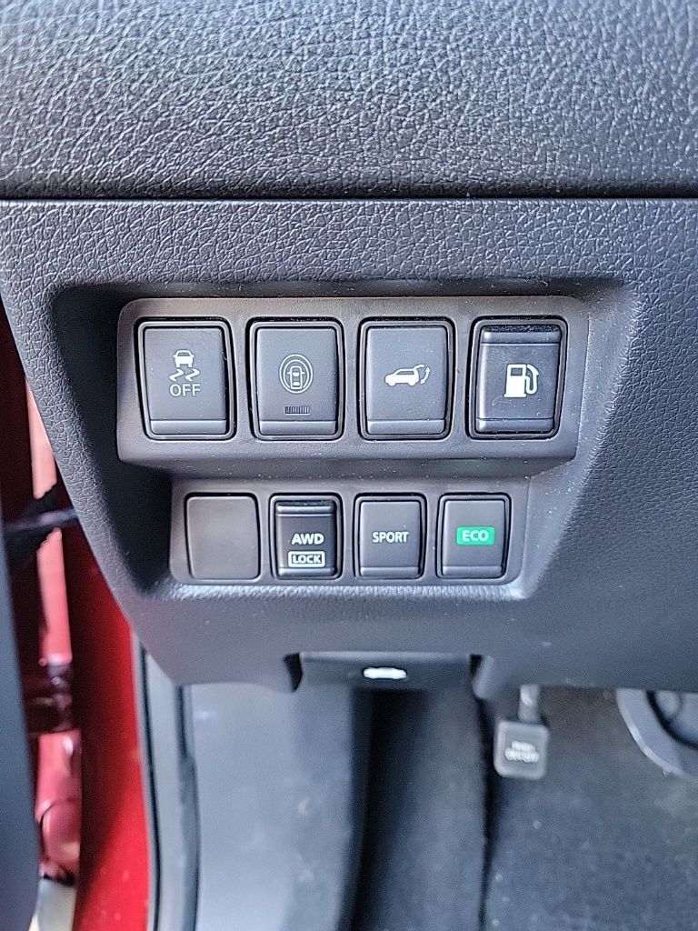 Thumbnail: 2020 Nissan Rogue - 20