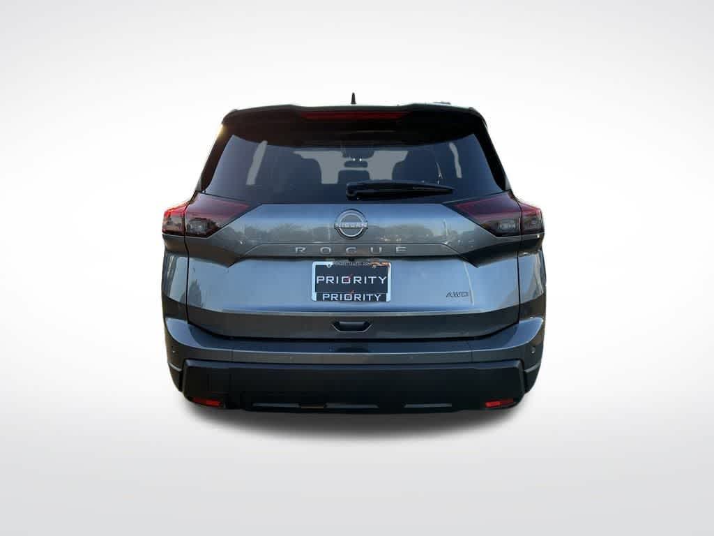 Thumbnail: 2025 Nissan Rogue - 4