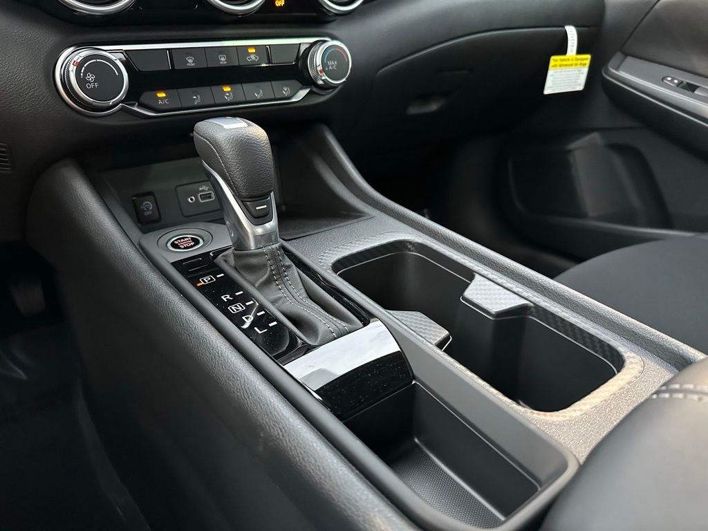 Thumbnail: 2025 Nissan Sentra - 22