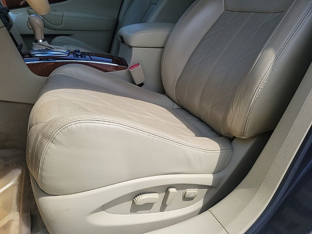 Thumbnail: 2011 INFINITI FX35 - 19