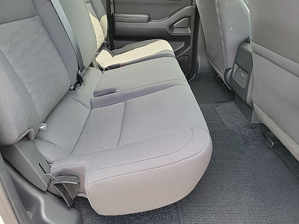 Thumbnail: 2023 Nissan Frontier - 16