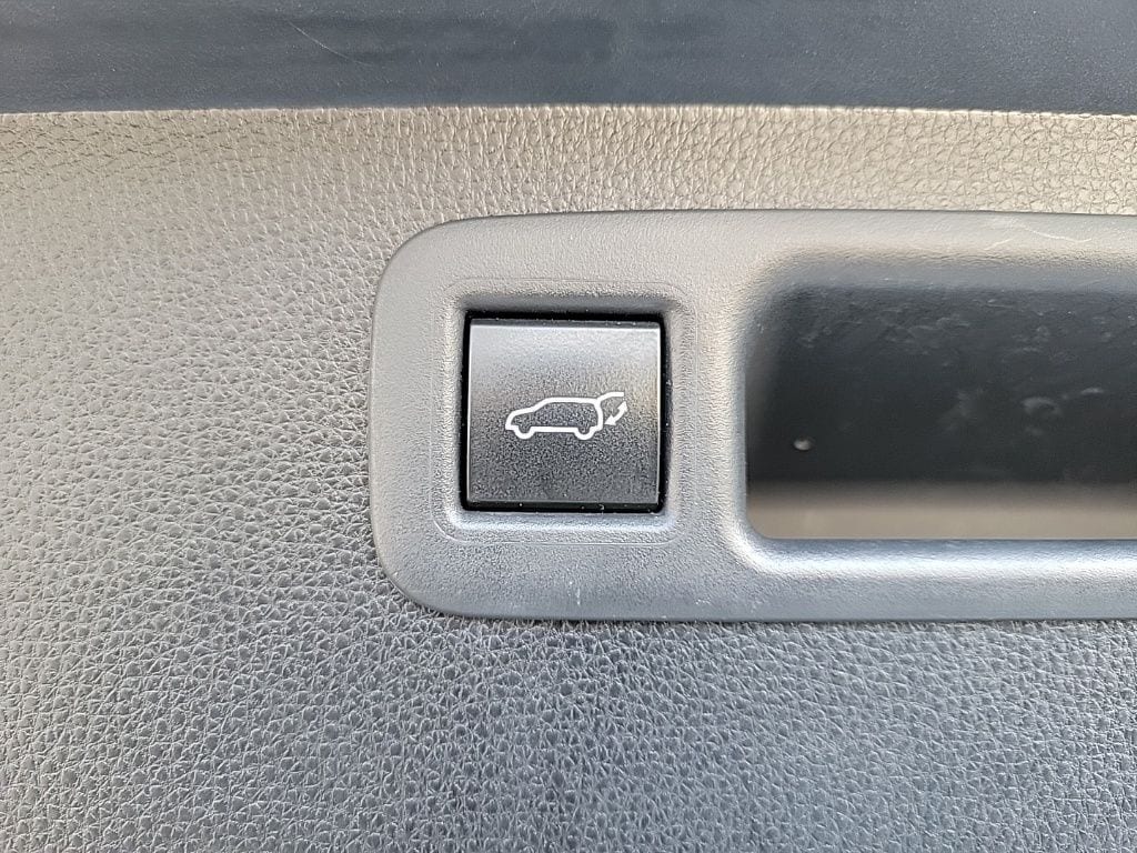 Thumbnail: 2022 Toyota Highlander - 20