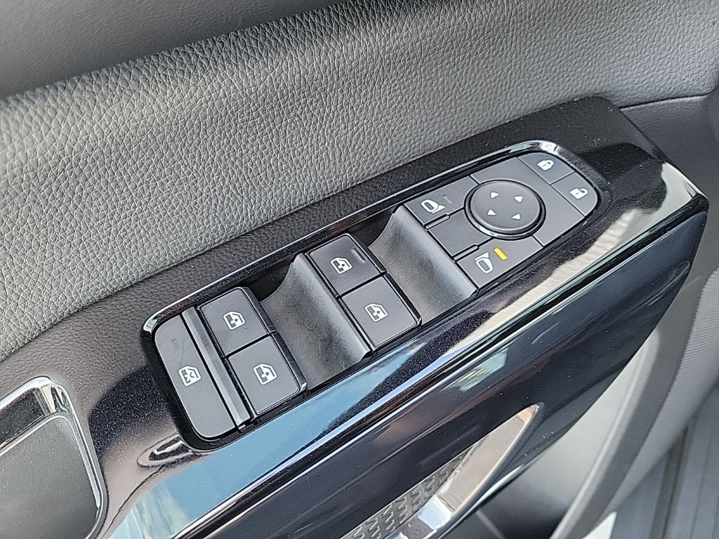 Thumbnail: 2022 Nissan Pathfinder - 35