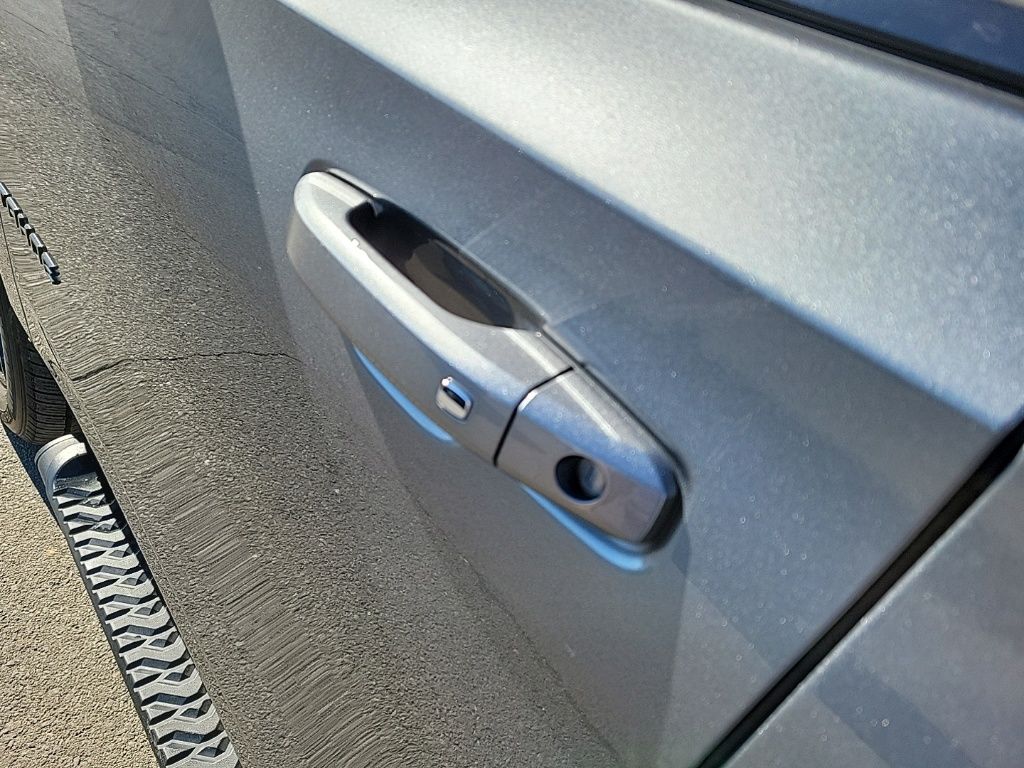 Thumbnail: 2021 Chevrolet Tahoe - 11