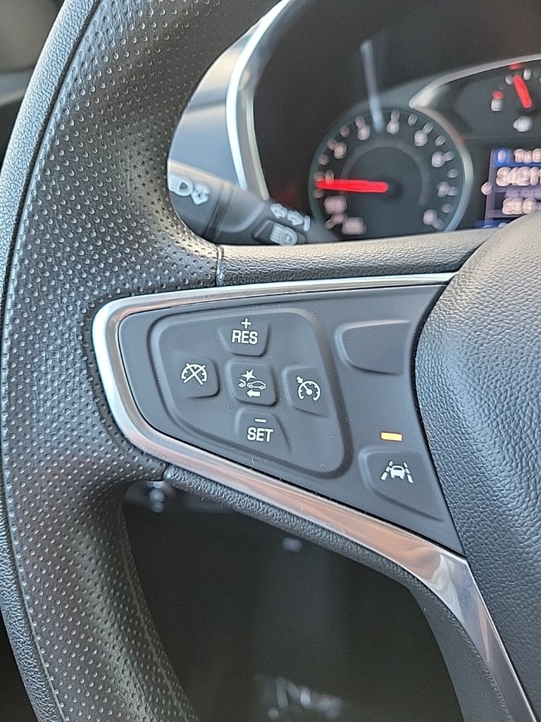 Thumbnail: 2022 Chevrolet Equinox - 26