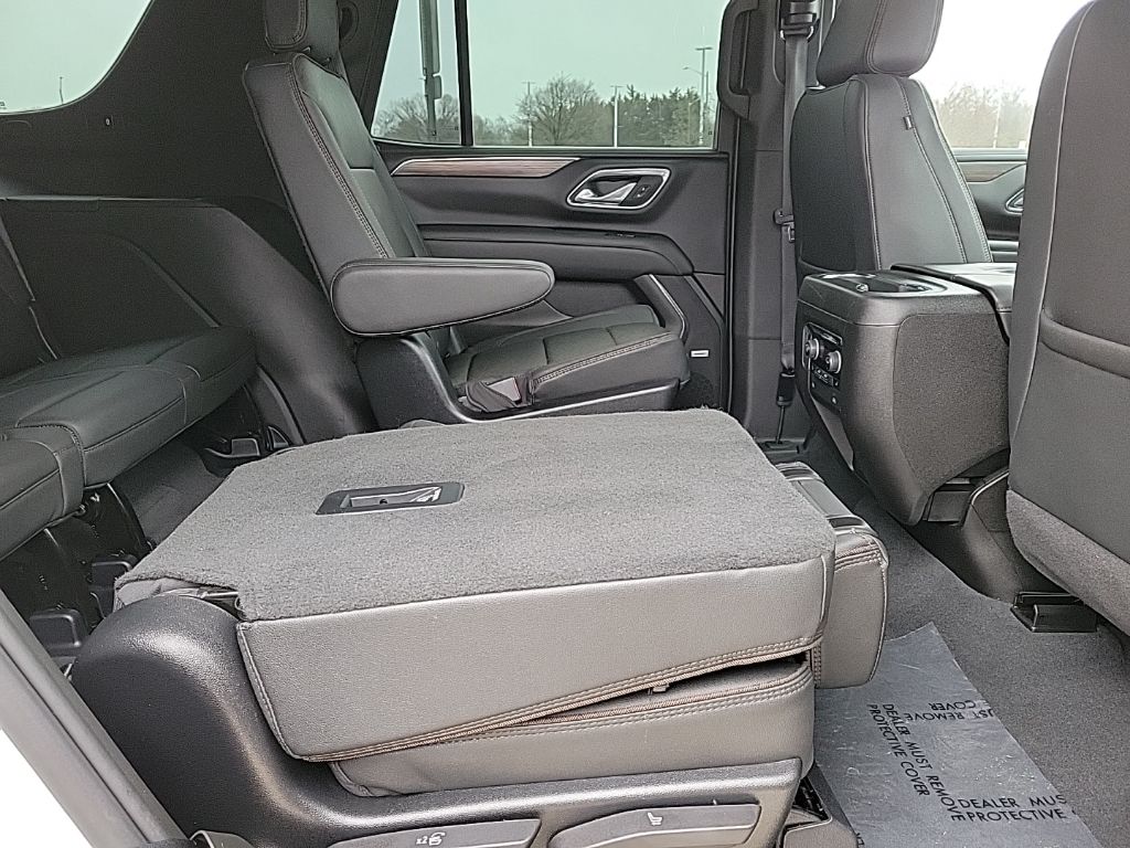 Thumbnail: 2023 Chevrolet Tahoe - 21