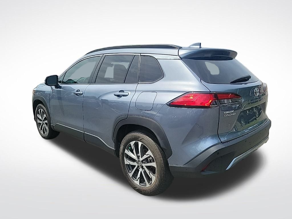 Thumbnail: 2022 Toyota Corolla Cross - 3