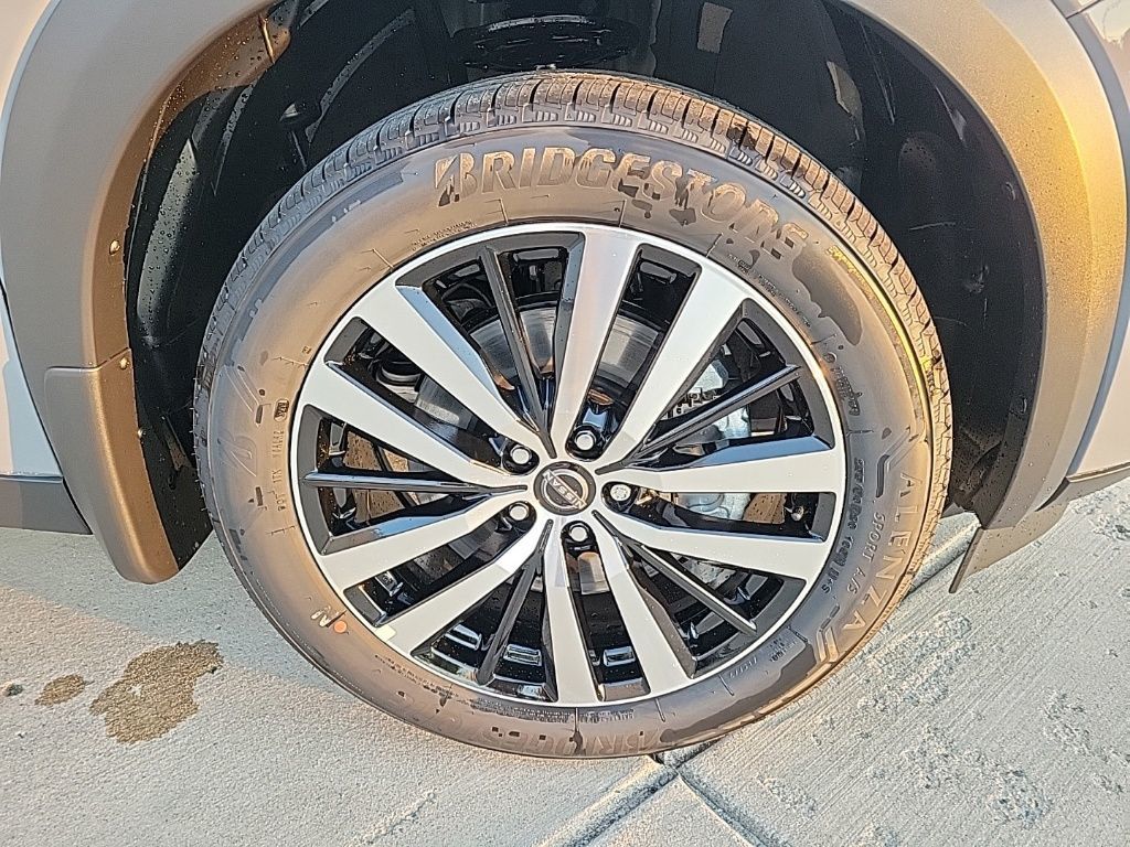 Thumbnail: 2025 Nissan Pathfinder - 9