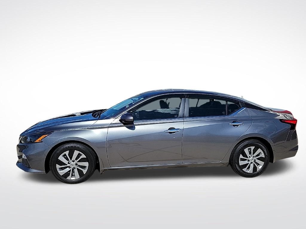 Thumbnail: 2022 Nissan Altima - 2