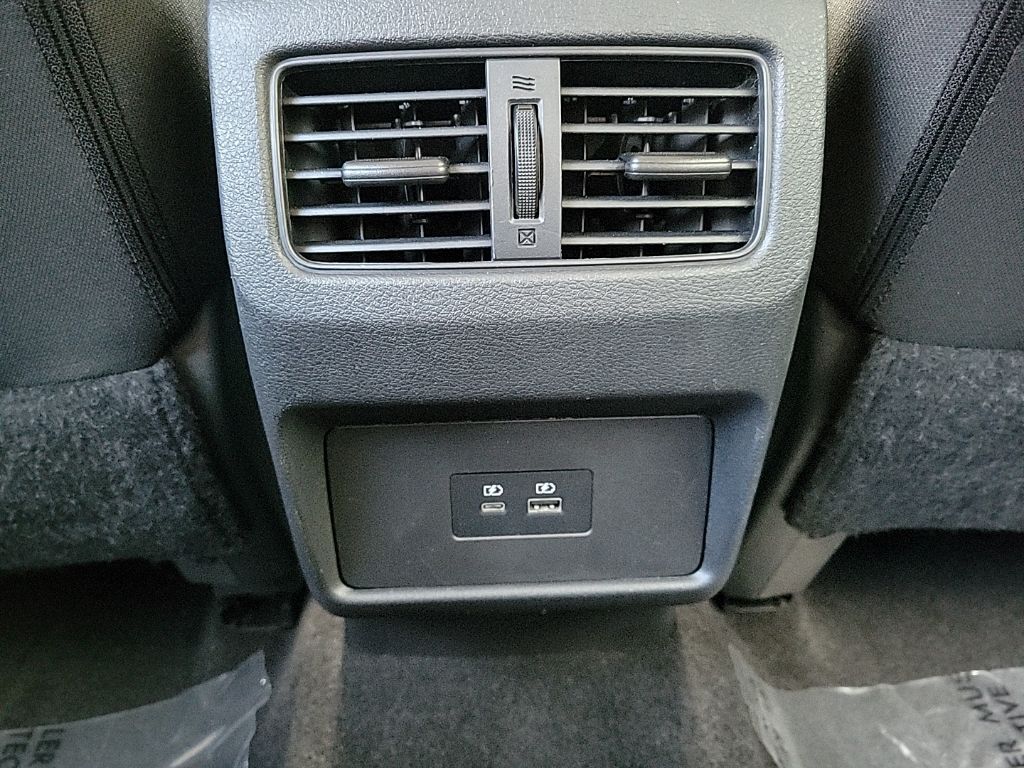 Thumbnail: 2022 Nissan Rogue - 18