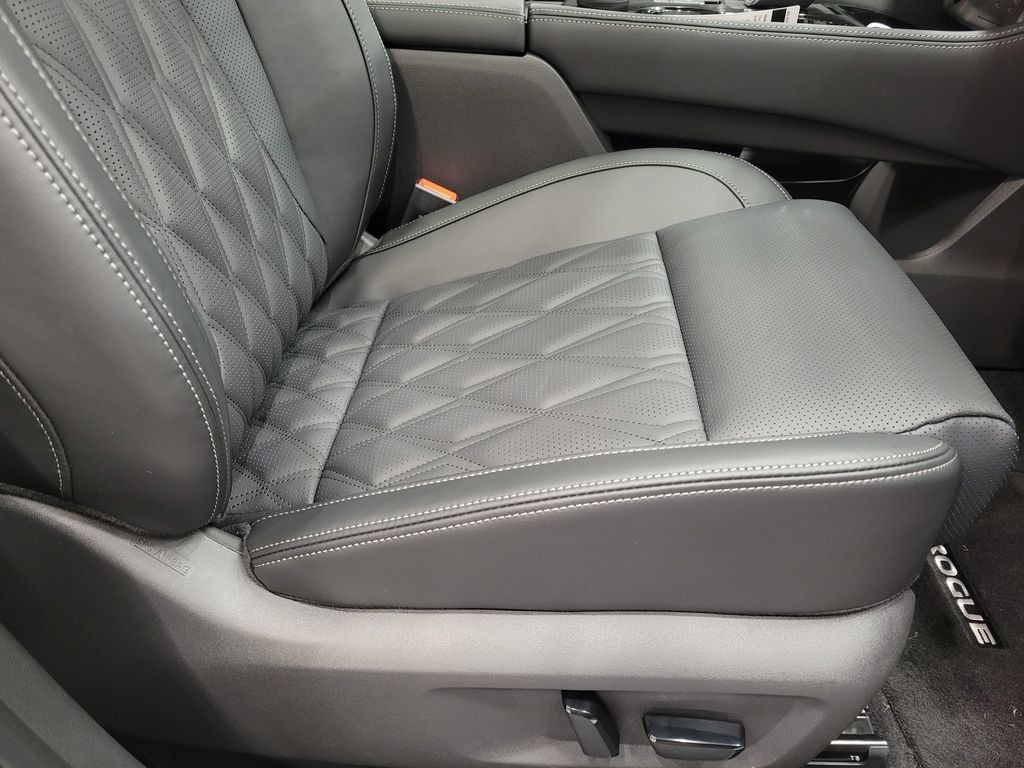 Thumbnail: 2026 Nissan Rogue - 33