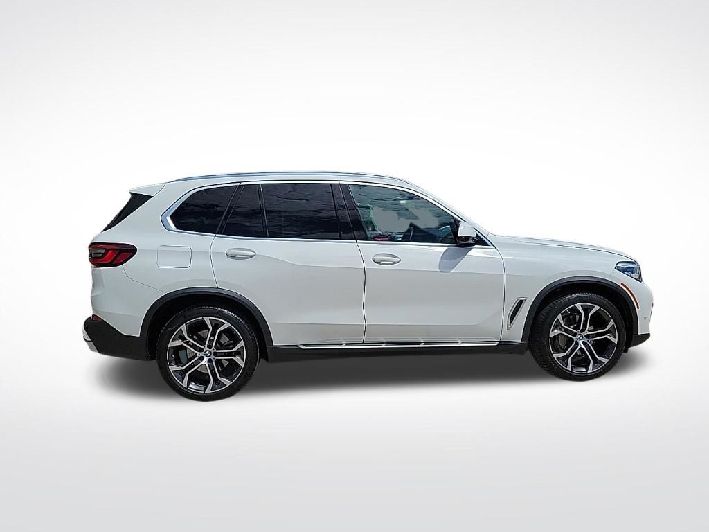 Thumbnail: 2023 BMW X5 - 5