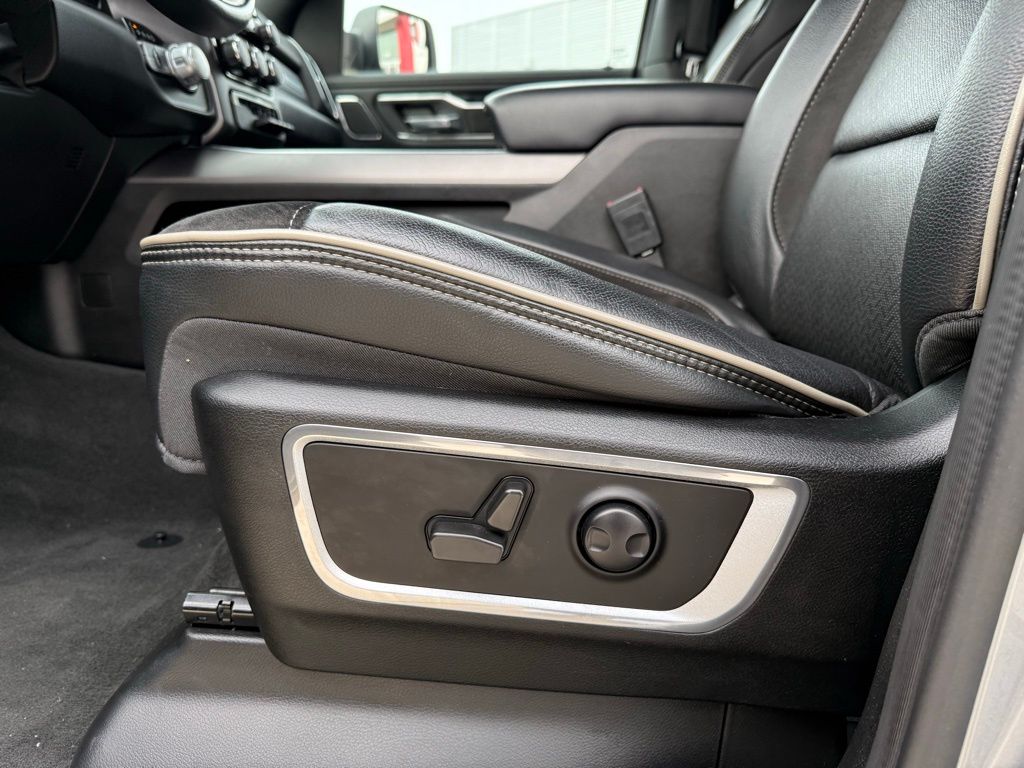 Thumbnail: 2022 RAM 1500 - 16