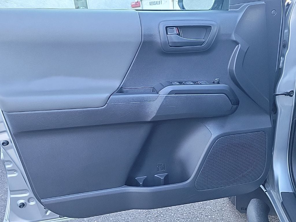 Thumbnail: 2023 Toyota Tacoma - 29