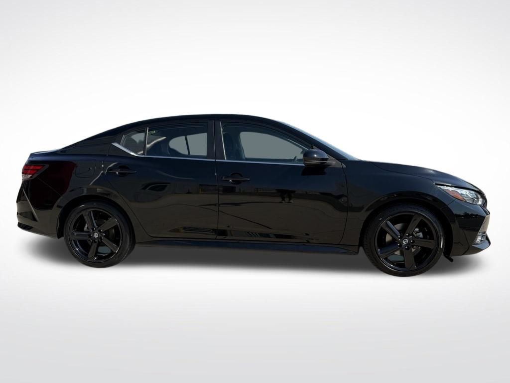 Thumbnail: 2022 Nissan Sentra - 7