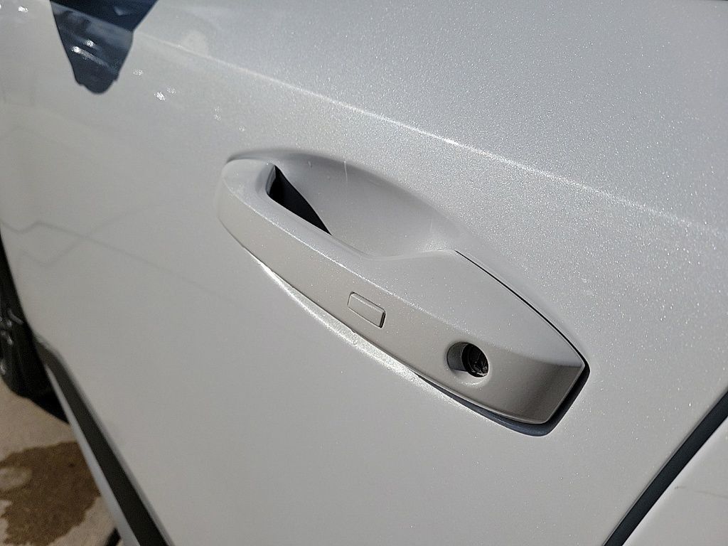 Thumbnail: 2026 Nissan Kicks - 10